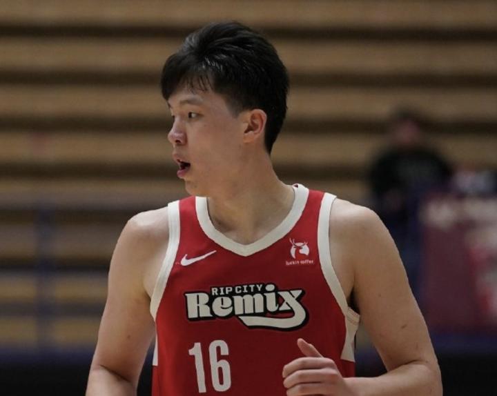  杨瀚森状态低迷；撕裂之城混音队惜败南湾湖人队。 体育新闻