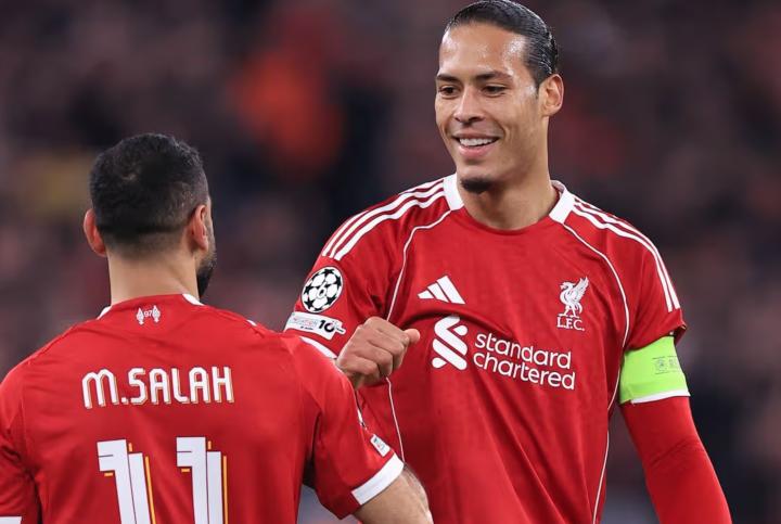  安菲尔德之夜激情四射；范戴克直面质疑，盛赞萨拉赫韧性。 体育新闻