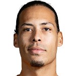  安菲尔德之夜激情四射；范戴克直面质疑，盛赞萨拉赫韧性。 体育新闻