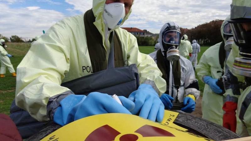  物流受阻的真相：航线波动如何精准影响每辆车交付 汽车科技