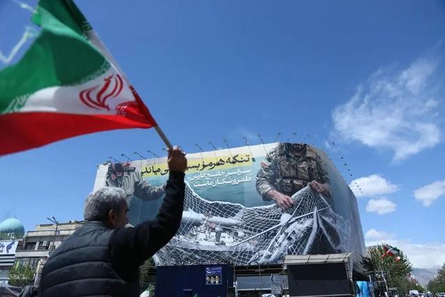  当谈判桌变成独角戏：一场外交溃败背后，谁还在相信美国的承诺？ 新闻